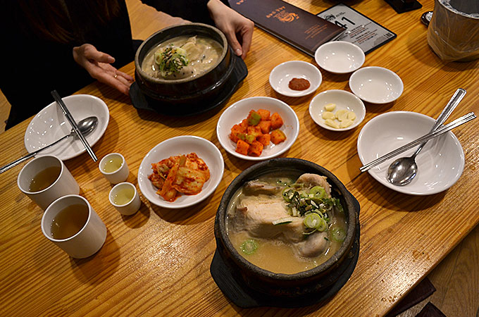 韓国で栄養価の高い食べ物といえばサムゲタンですね！